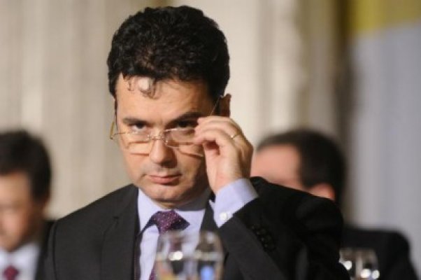 Pricopie: Este firesc ca profesorii să îşi dorească mai mult, dar orice creştere se produce treptat